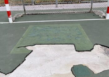 Las pistas deportivas de Espartales sufren importantes daños debido a los actos vandálicos