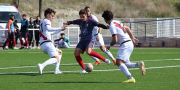 La RSD Alcalá cae (3-1) ante el Rayo Vallecano B