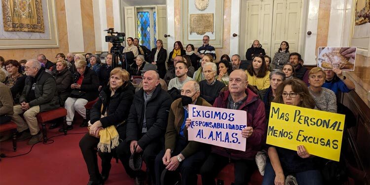 El PSOE califica de nueva traición, el voto negativo del Partido Popular a solucionar la grave situación que atraviesa la Residencia Francisco de Vitoria