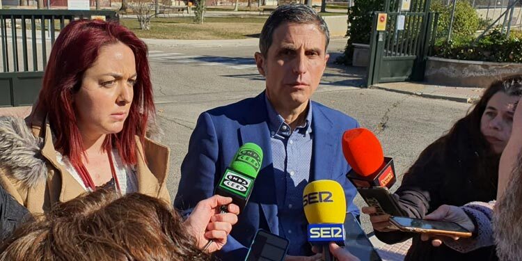 El PSOE de Alcalá convocará un pleno extraordinario para abordar la preocupante situación de la Residencia Francisco de Vitoria