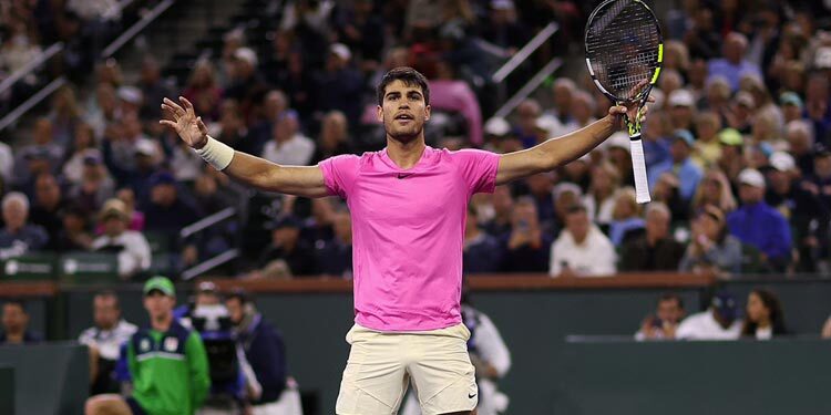 Alcaraz pasa a semifinales de Indian Wells tras ganar al canadiense Auger-Aliassime