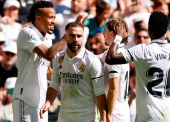 El Real Madrid da la vuelta en el Bernabéu al 0-1 con el que se puso el conjunto catalán y gana con los goles de Vini Jr., Militão y Asensio