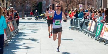 La Media Maratón y la Legua Quijote congregan en Alcalá a miles de participantes