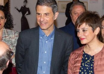 La ministra Isabel Rodríguez visita Alcalá con motivo del Día del Cómic y el Tebeo y asiste a la exposición de Nuria Pompeia