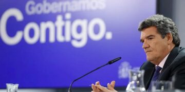 El Gobierno aprueba en un Consejo de Ministros extraordinario la reforma de pensiones