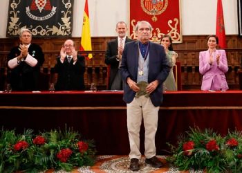Alcalá acoge la ceremonia de entrega del Premio Cervantes al poeta venezolano Rafael Cadenas presidida por SS MM Los Reyes