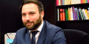 Con la marcha de Pepe Aniorte y Ángel Niño de Ciudadanos, Podemos Madrid acusa a Almeida de «comprar concejales tránsfugas»