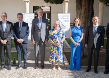 La viróloga Ana Fernández-Sesma recibe en el Paraninfo de la Universidad de Alcalá el Galardón Camino Real