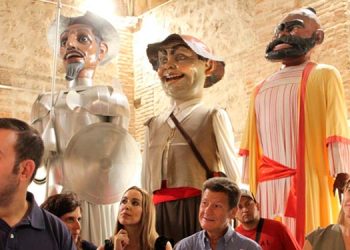 Abierta al público la exposición de los Gigantes y Cabezudos y los Pequeñantes que desfilan en pasacalles durante las Ferias