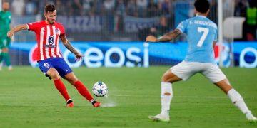 El Atlético de Madrid deja escapar la victoria ante la Lazio en el minuto 95 con un gol del portero