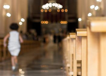 Según la encuesta del Defensor del Pueblo, el 0,6% de la población española mayor de 18 años, ha sufrido abusos sexuales por parte de sacerdotes o religiosos