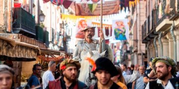 El Mercado Cervantino de Alcalá supera los 400.000 visitantes