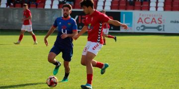 La RSD Alcalá no levanta cabeza, esta vez, ante el Móstoles