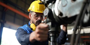 Alcalá lidera la creación de empleo en octubre en la Comunidad de Madrid