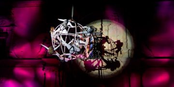 Miles de personas disfrutaron de acrobacias aéreas y del espectáculo de drones que pusieron el broche de oro al 25 aniversario de Alcalá como Ciudad Patrimonio de la Humanidad