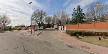 El centro de acogida situado en el cuartel Primo de Rivera comienza con la expulsión de personas migrantes sin solución habitacional