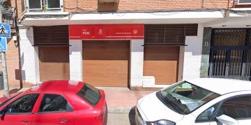 La sede del PSOE de Alcalá atacada por tres jóvenes