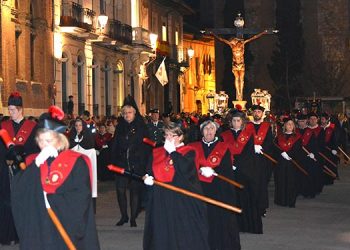 La Semana Santa de Alcalá continúa con las procesiones del Miércoles y el Jueves Santo mirando al cielo