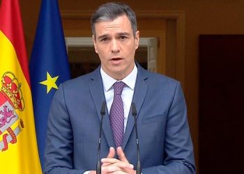 Sánchez anuncia su continuidad al frente del gobierno y llama a la mayoría social a movilizarse