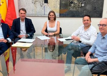 Firma de acuerdo Ayuntamiento Alcalá de Henares y Banco Santander