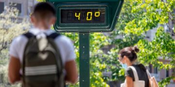 Termómetro marcando 40º