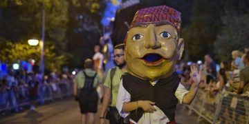 Comparsa en las Ferias de Alcalá de Henares