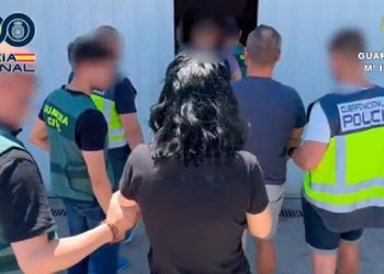 Policía Nacional y Guardia Civil detienen a tres personas por el robo de un camión cargado de perfumes por un valor de dos millones de euros
