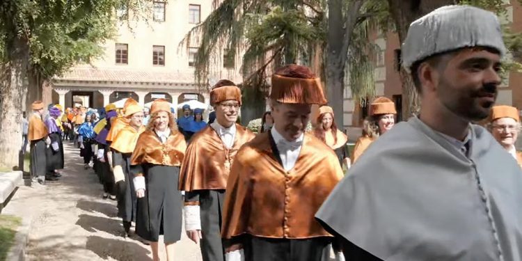 La Universidad de Alcalá celebra la apertura del nuevo curso