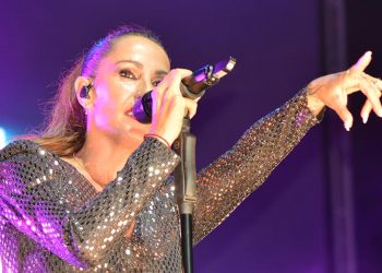La cantante Malú durante el concierto ofrecido en Alcalá de Henares el 31 de agosto de 2024