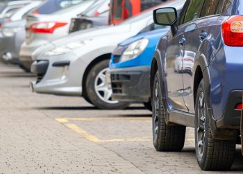 Alcalá de Henares entre los municipios que más multan y recaudan en impuestos al automóvil