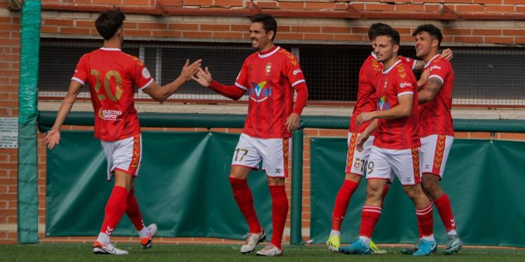 La RSD Alcalá gana a domicilio a El Álamo