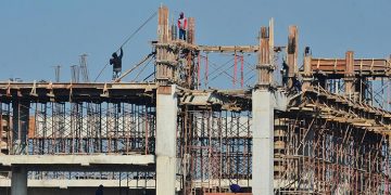 El paro baja en 132 personas en Alcalá de Henares en octubre