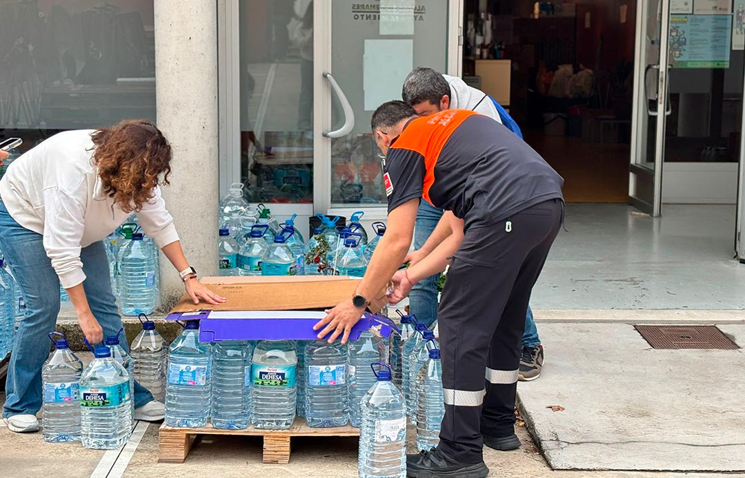Más de una tonelada de alimentos en la primera mañana de recogida