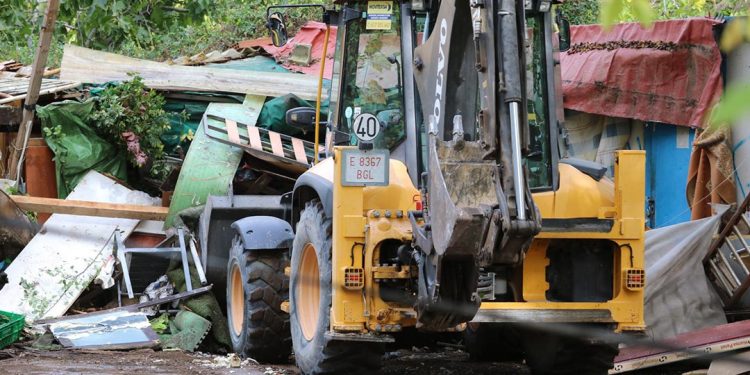 El Ayuntamiento de Alcalá desaloja la Dehesa del Batán