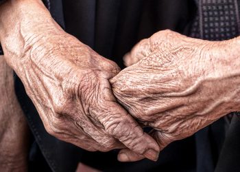 Alcalá de Henares homenajea vecinos centenarios
